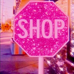 Meet your Posher, Maira